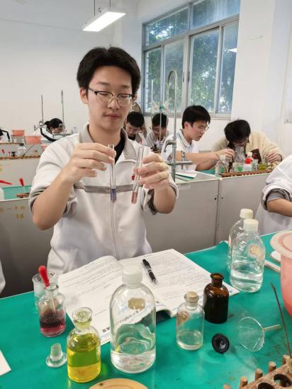 ec05cf39ec5e4205ef1f401b7c0c46ce